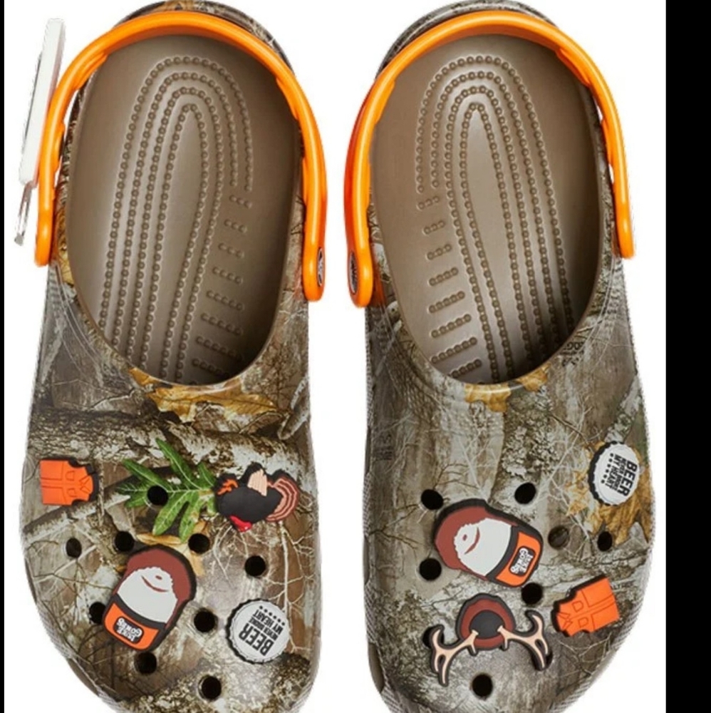 Luke Combs Crocs-- NEW